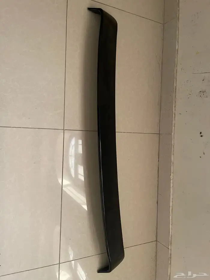 جناح كامري الزجاجة الخلفية 1