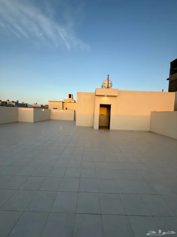 للبيع دور مستقل ارض كامله مخطط دره الخميس طريق الصناعيه 19