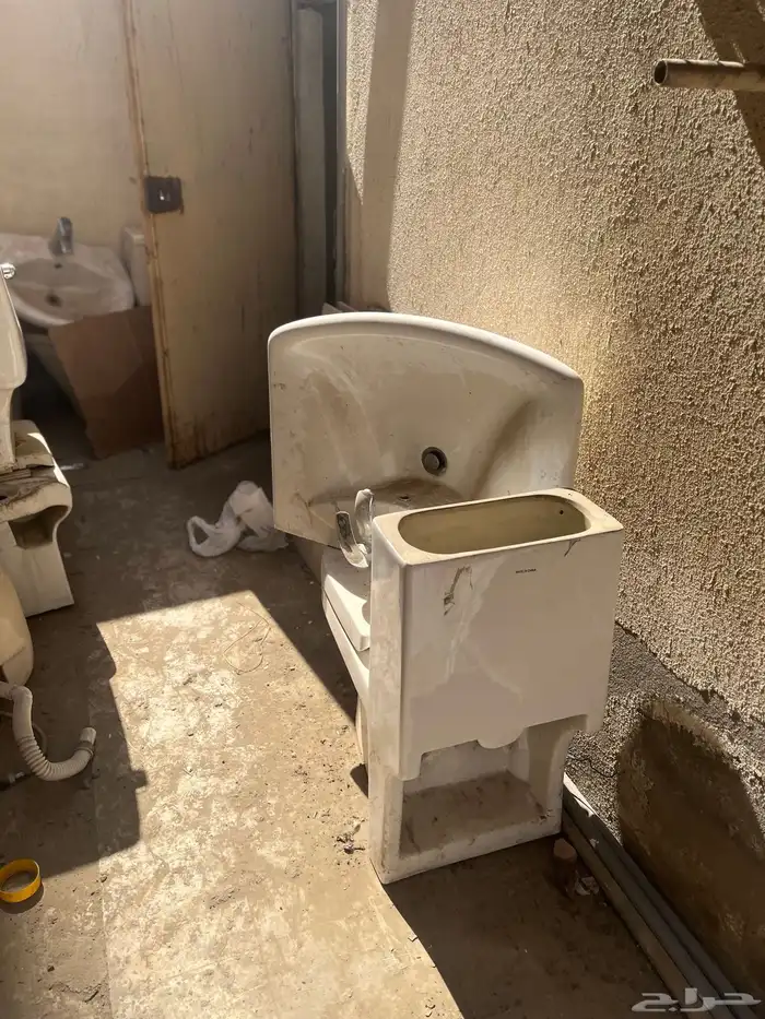 عفش للبيع بلاط ومغاسل وكراسي افرنجي اكرمك الله 9