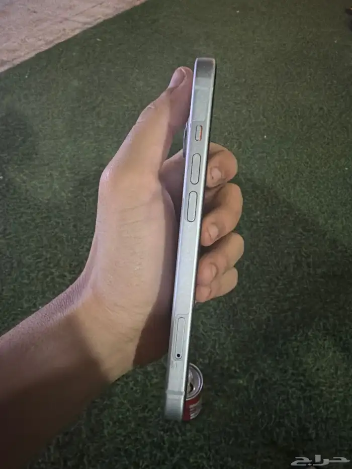 ايفون 15 العادي 1