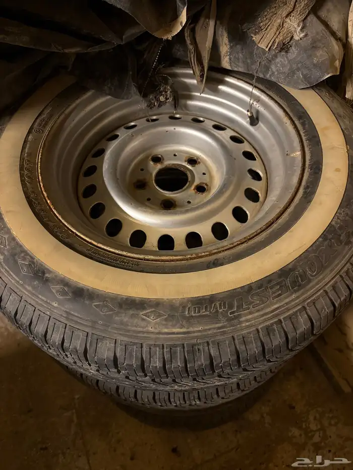 كفرات وجنوط مرسيدس للهايلوكس 6