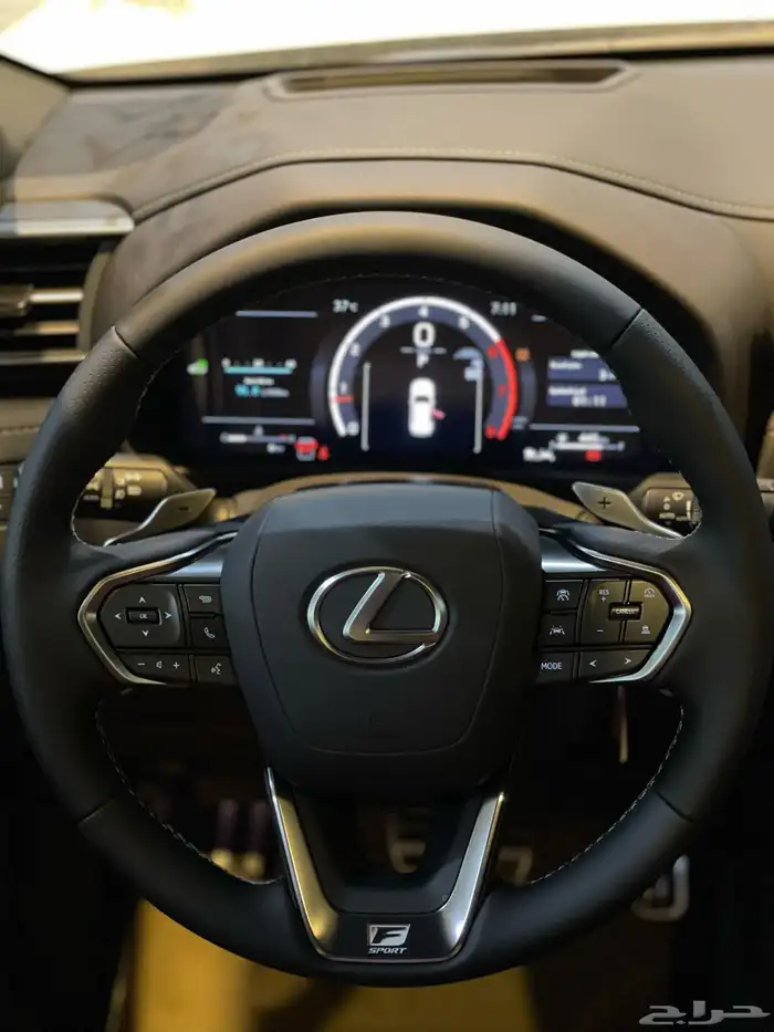 لكزس اف سبورت 2025 كويتي الساير 12