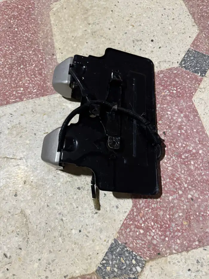 قاعدة لوحة جيب رببع تيوتا 7