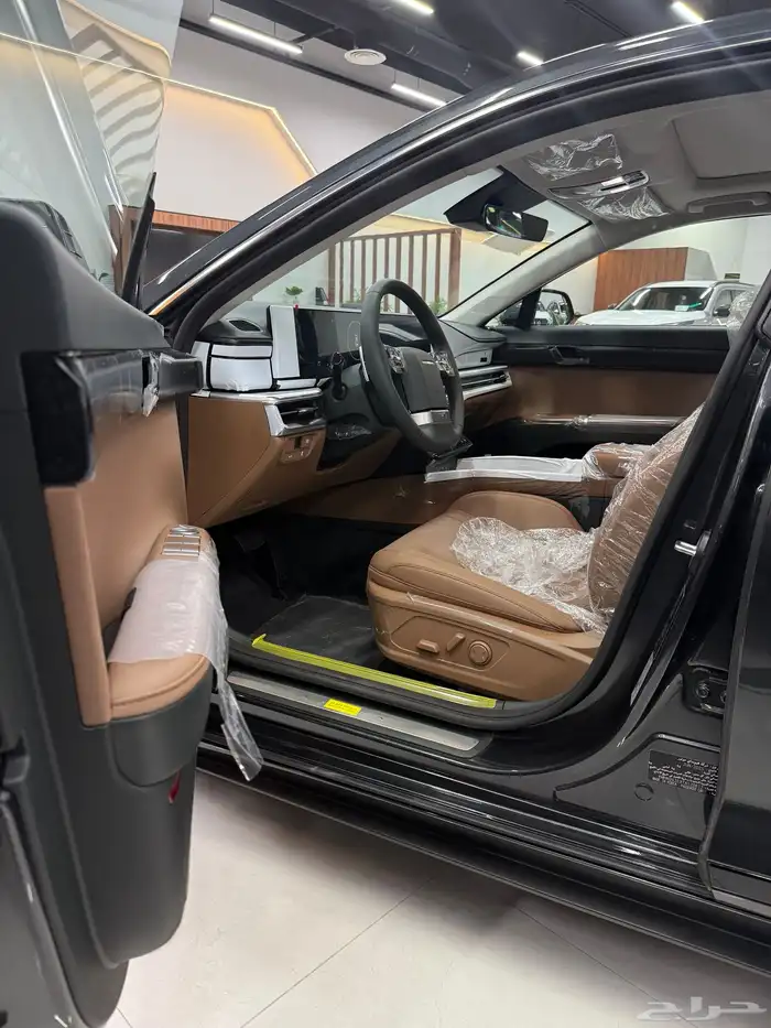 متوفر هيونداي ازيرا كلاسيك موديل2026 بافضل سعر 5