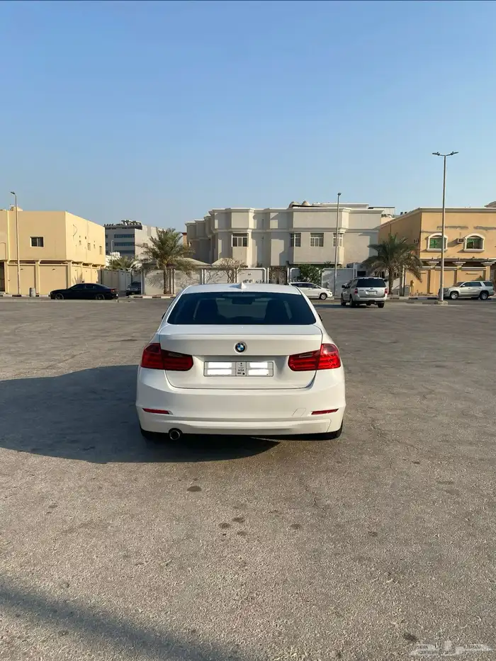 للبيع بي ام دبليو 2014 الفئه الثالثه 1600CC حجم 316 4