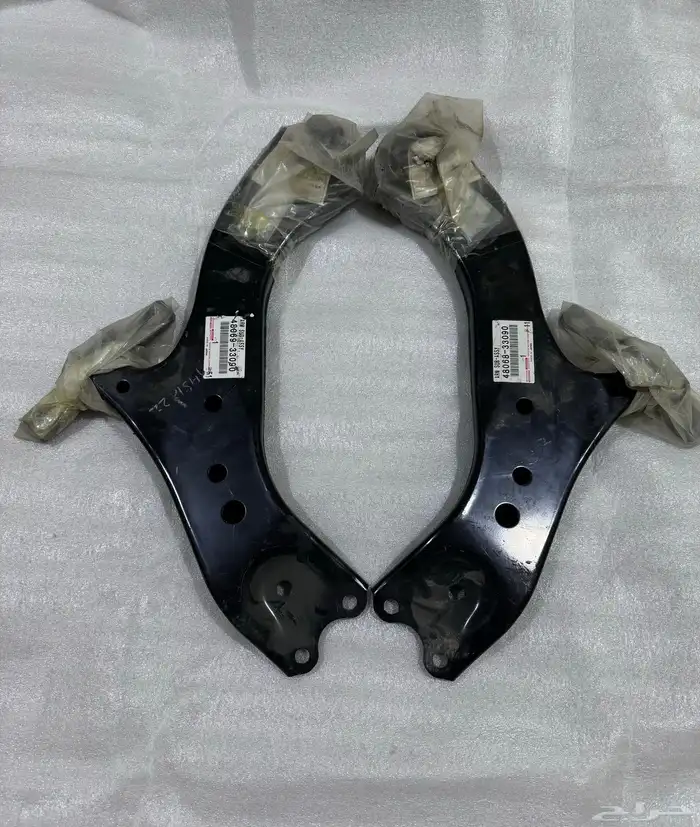 طقم مقصات اصليه كامري 18 0