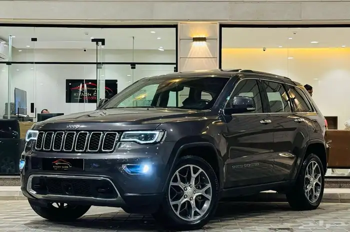 جراند شيروكي 2020 ليمتد ( بحالة ممتازة ) 1