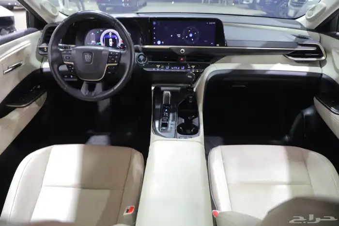 تويوتا كراون بريميوم هايبرد موديل 2024 15