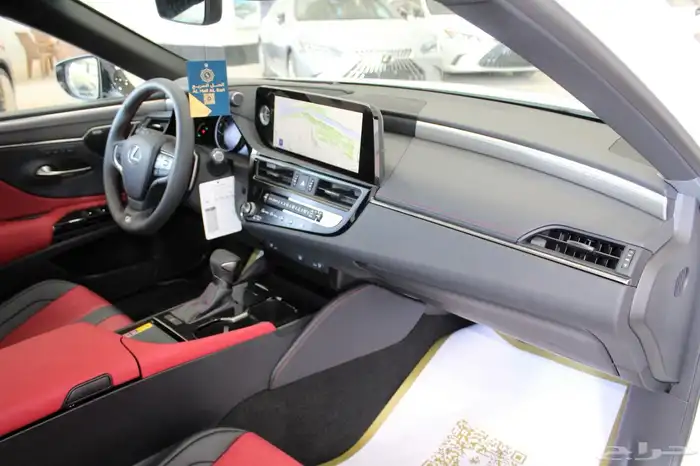لكزس - ES350 F Sport - خليجي - 2025 - فل كامل 17