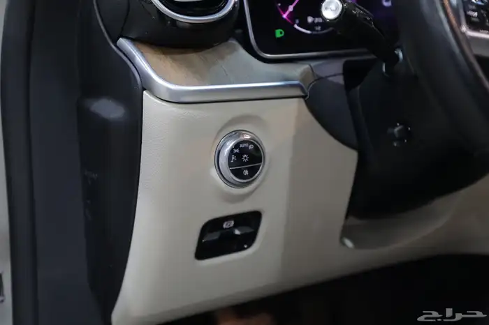 مرسيدس امريكي C300 موديل 2022 13