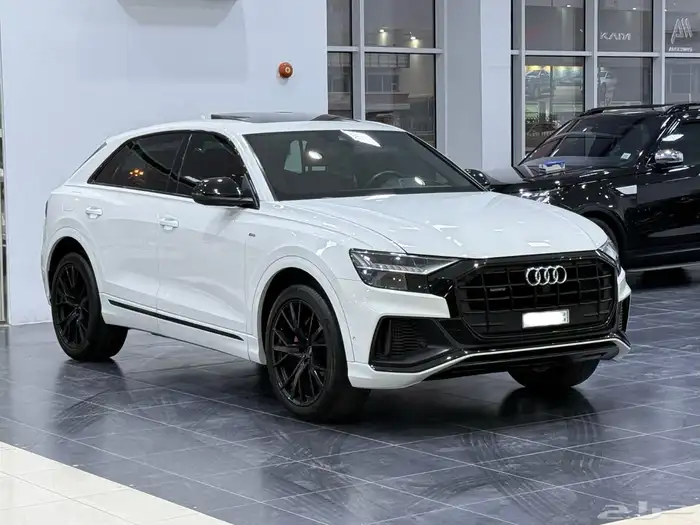 للبيع  أودي Q8 S-Line 0
