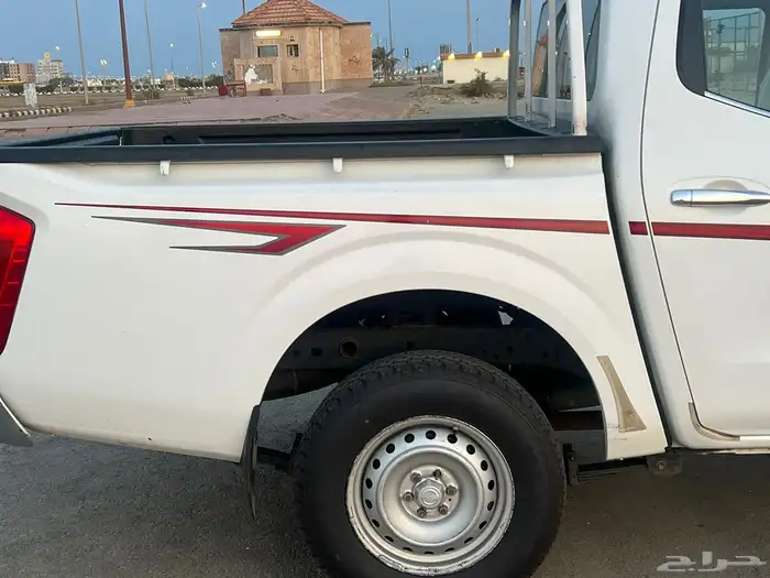 نيسان نيفارا 14