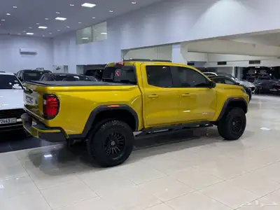 للبيع  جي إم سي كانيون AT4X - موديل 2024 (لون ذهبي) index