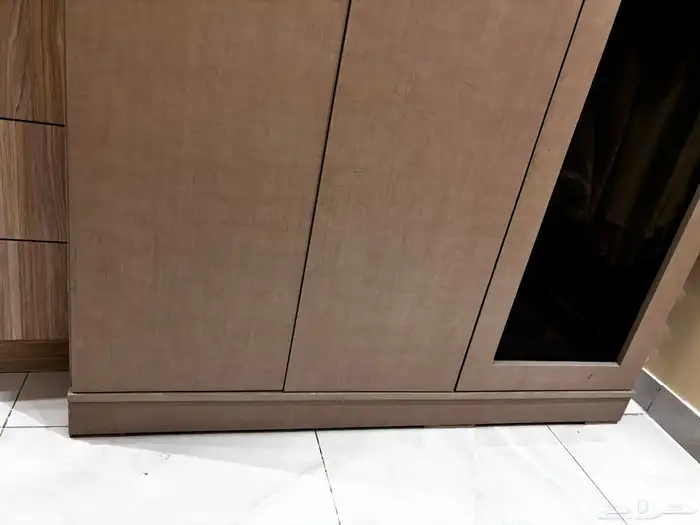 دولاب فقط للبيع بحالة ممتازه 4