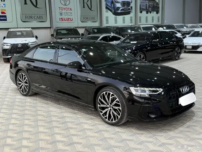 اودي A8 بلاك اديشن 2022 اسود 2