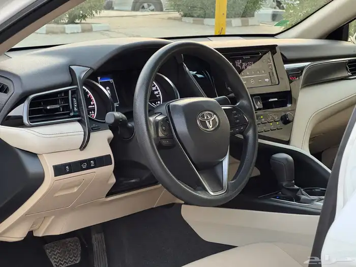 تويوتا كامري 2022 استاندر 20