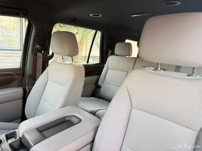 تاهو 2023بدون دبل LS المطور الدفعه ماشي 88 الف اسود 13