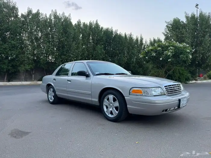 فورد كراون فكتوريا 2012 سعودي توكيلات الجزيره 2