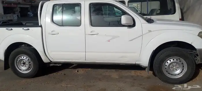 نيسان نافارا 2010 2