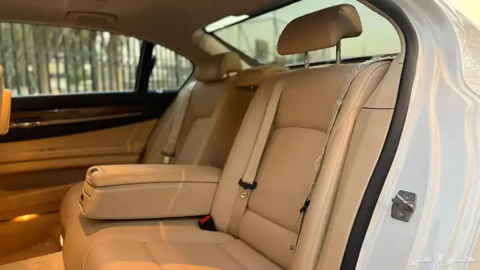 بي ام دبليوiL730 29