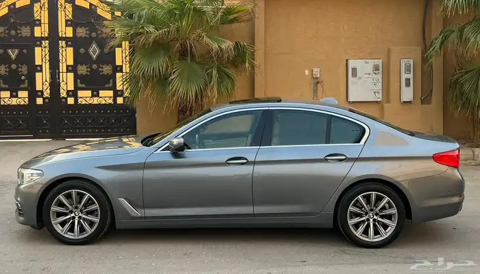 بي ام دبليو 520i 2018 (بحالة ممتازة) 4