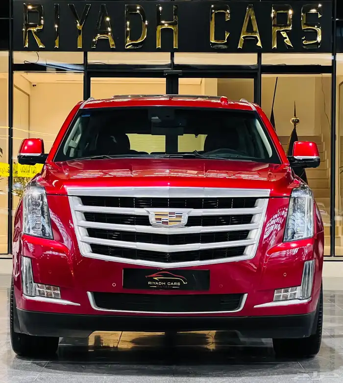 اسكاليد 2015 قصير دبل ( بحالة ممتازة ) 0