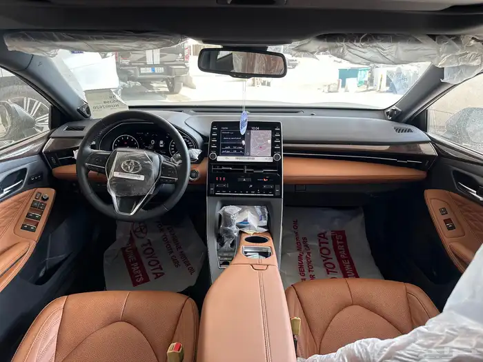 تويوتا افالون 2022 4