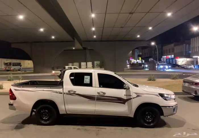 هايلكس 2018 مشروطه من رش ومن الحوادث ومشروطه متحركات 0