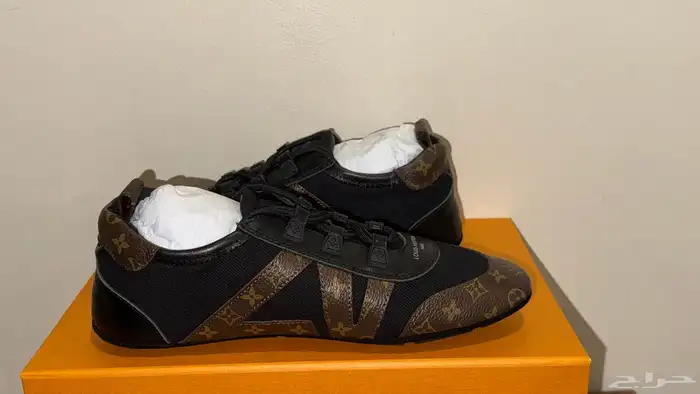 سنيكرينا LV ماستر مقاس 37.5 الى 38 1