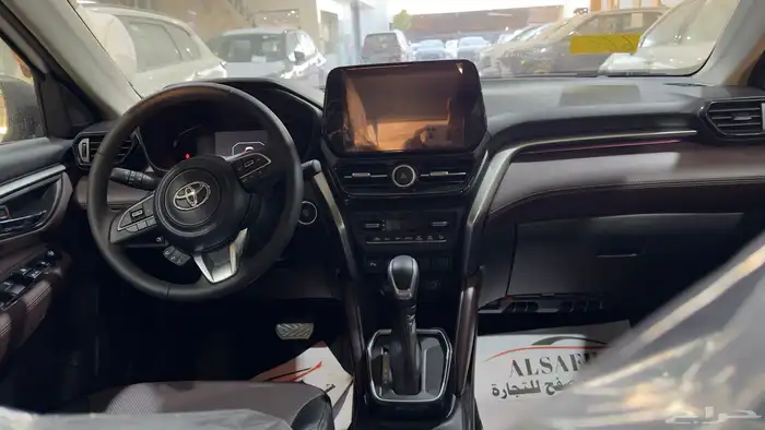 تويوتا أوربان كروزر 2026 GLX فل كامل للبيع الكاش والأقسام 7