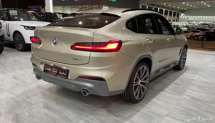بى ام دبليو X4 Mkit فل اوبشن 2021 3