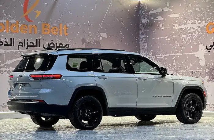 جيب jeep (اصفار) موديل 2023 13