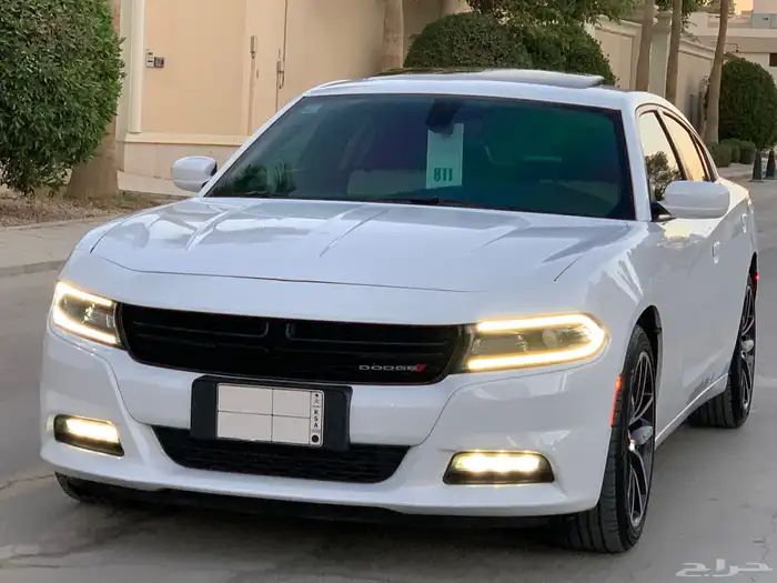 تشارجر 2018 SXT فل كامل 12