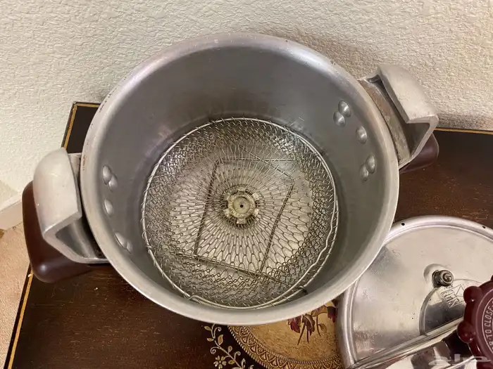 قدر سب الفرنسي 3 لتر عنابي مشرشر 3