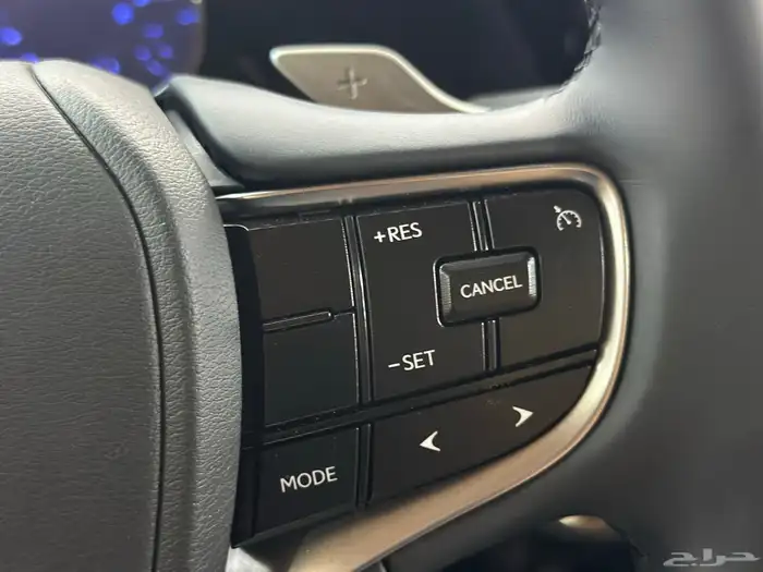 لكزس ES300 هايبرد موديل 2025 6