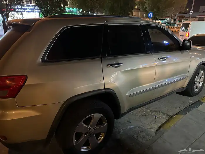 جيب جراند شيروكي 2011 28