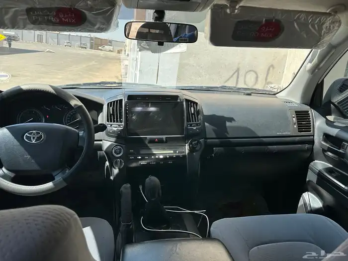 صالون لاندكروزر 2010 مرهم 2014 3