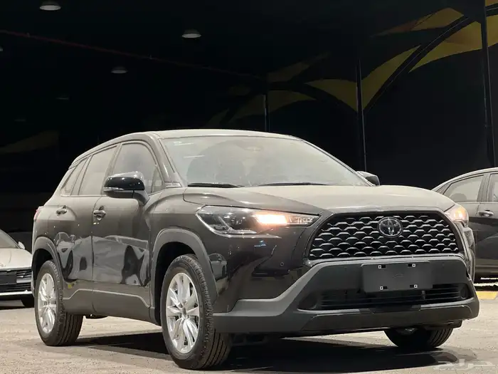 كورولا كروس بنزين 2025 عرض خاص فل 2