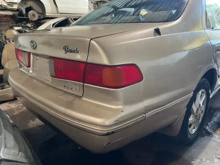 قطع غيار كامري قراندي 2001قير عادي سته سلندر 10