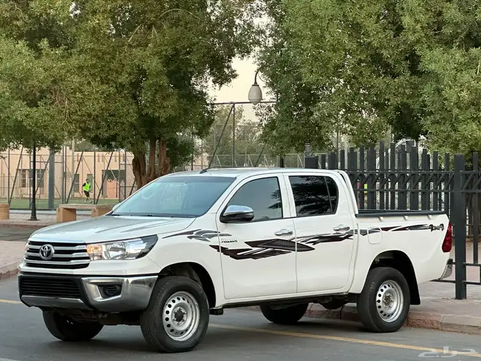 تويوتا هايلوكس موديل 2021 سعودي قير عادي دبل بنزين 1