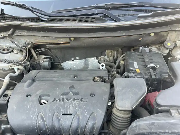 ميتسوبيشي آوت لاندر 2019 اللوحة خارج البيعة 7