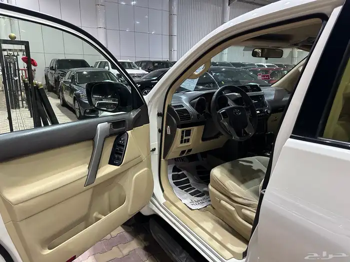 تويوتا برادو موديل 2015 نظيف 4 سلندر 7