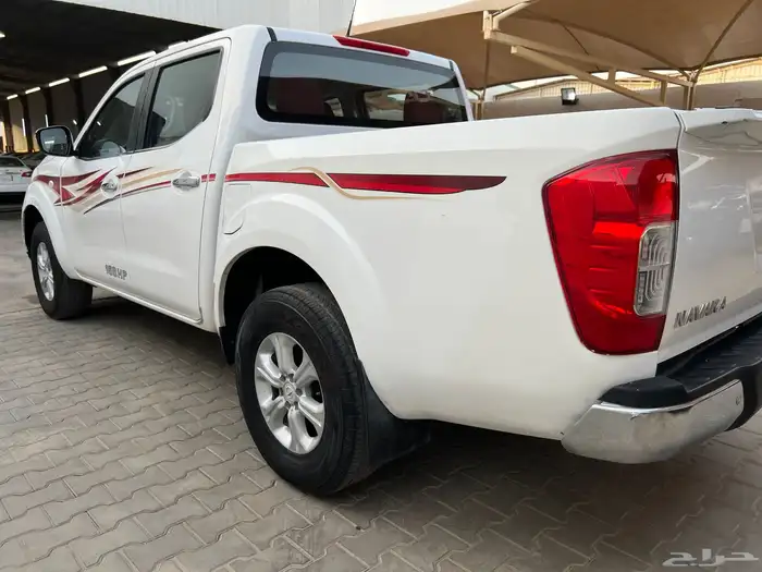 نافارا 2016 بنزين فل كامل نظيف جدا لدى قمة الاطلال 15