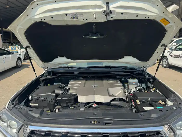 للبيع تويوتا لانكروزر 2018 GXR-V8 فل 10