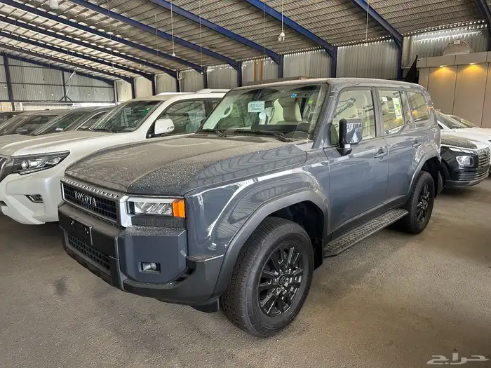 برادو TXL ون بنزين 2025 سعودي 180550 0