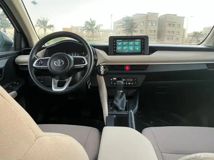 تويوتا يارس 2023 17
