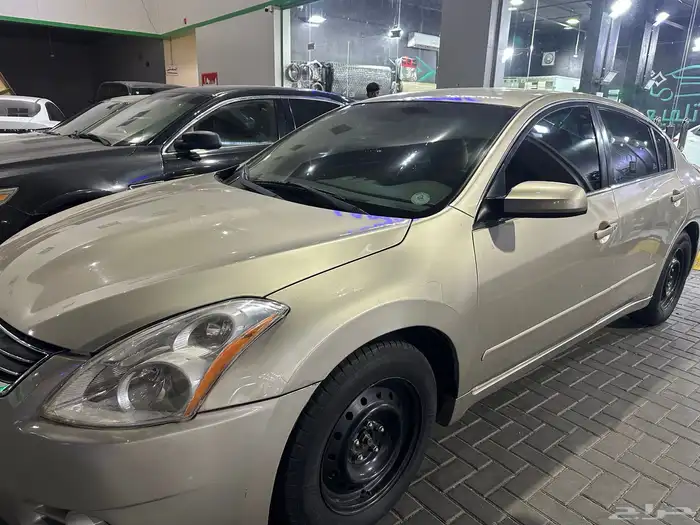 التيما 2010 قير اتوماتيك 4 سلندر 12