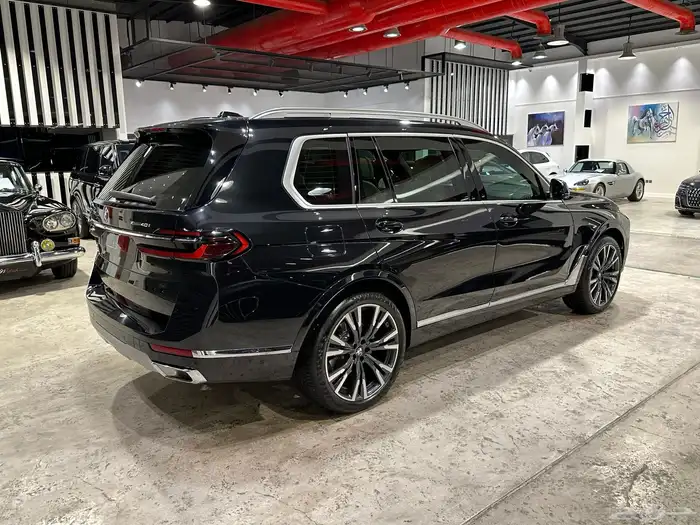 بي ام دبليو X7 موديل 2024 ماشي 21.788 كم وارد الوكالة 2