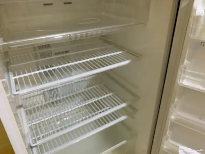 للبيع غساله وثلاجه 0