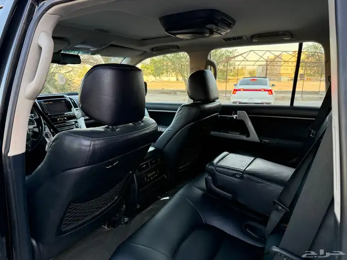 تيوتا جيب موديل 2012 5